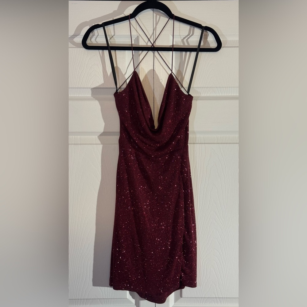 B. Darlin Womens Juniors Cowl Neck Open Back Bodycon Dress Size 9/10 NWOT